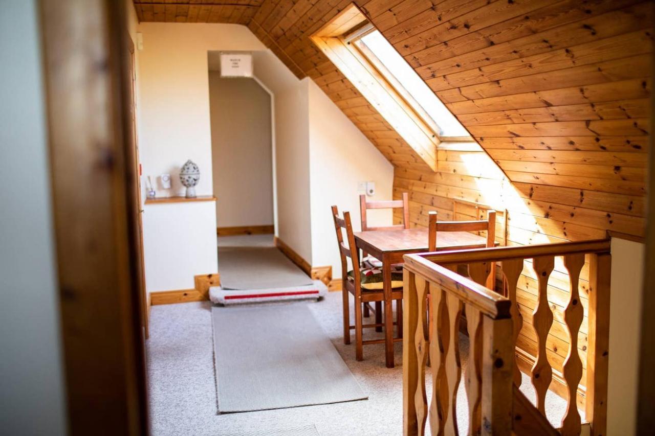 Half Door Cottage Дулин Екстериор снимка