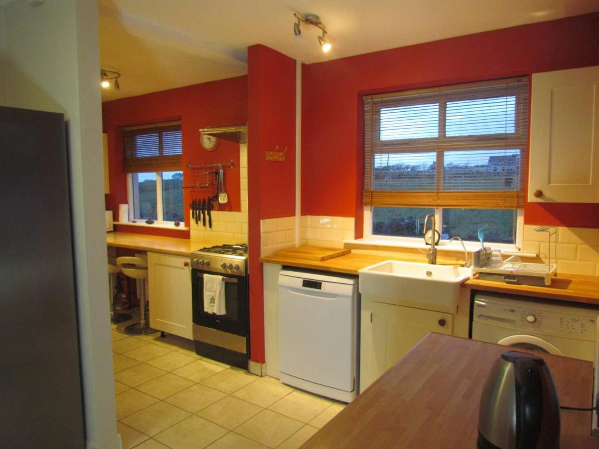 Half Door Cottage Дулин Екстериор снимка