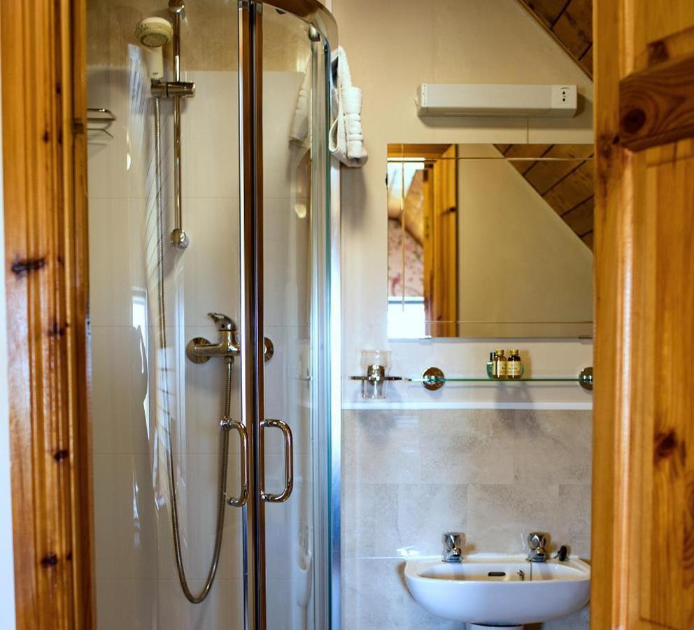 Half Door Cottage Дулин Екстериор снимка